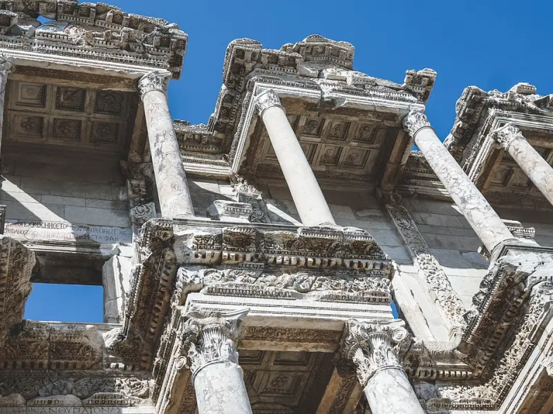 这几种行为会毁掉你们之间的感情，切忌