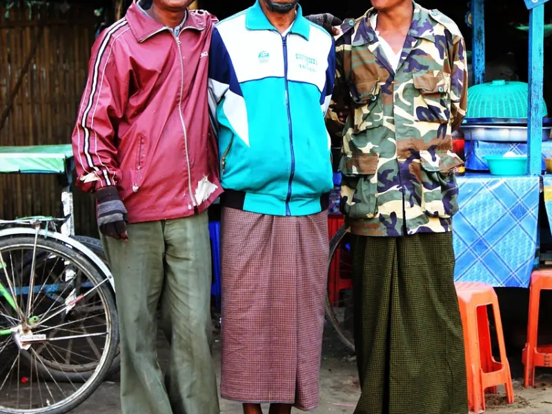 男人疯狂爱上你的这三个表现，是假装不了的！