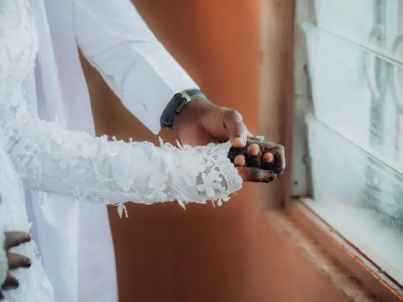 如何挽回婚姻的技巧步骤，老公出轨怎么办？一步步教你正确挽回