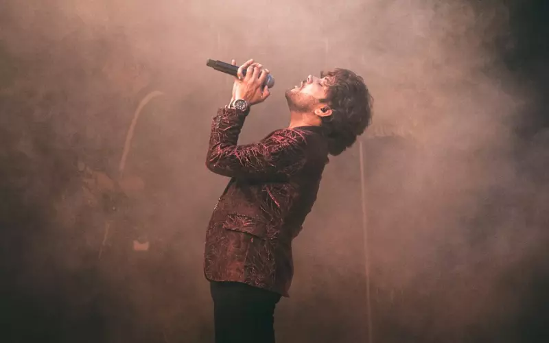 分手挽回须知：男人心里没有你的表现