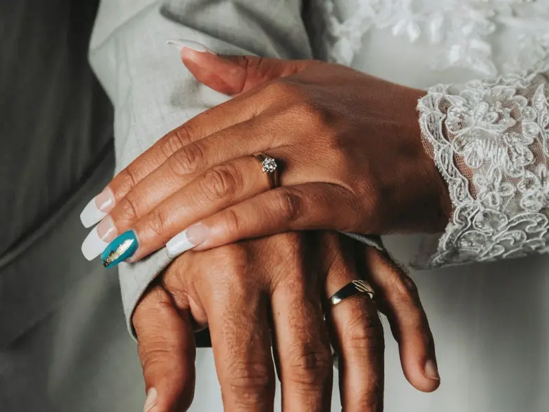 如何挽回婚姻的技巧：挽回婚姻最明智的方法是什么？