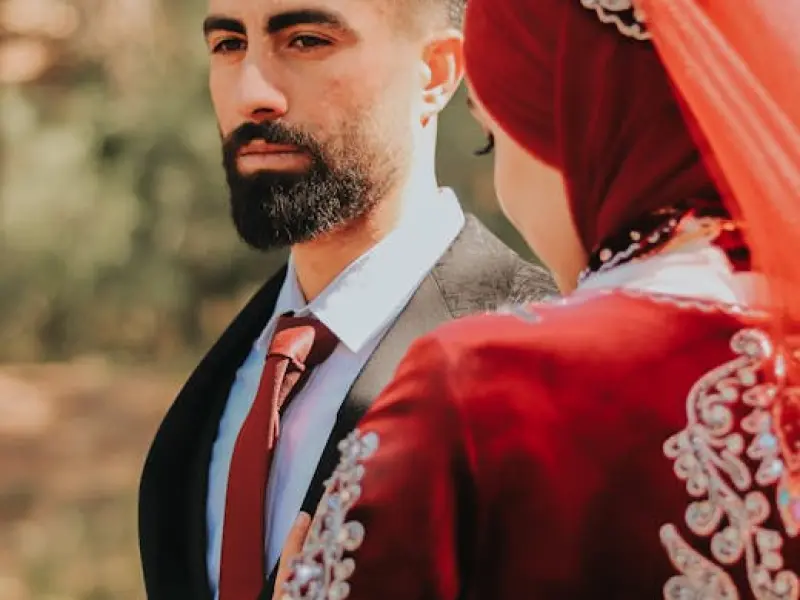 挽回婚姻技巧，发现老公出轨，如何用正确的方法挽回老公的心？