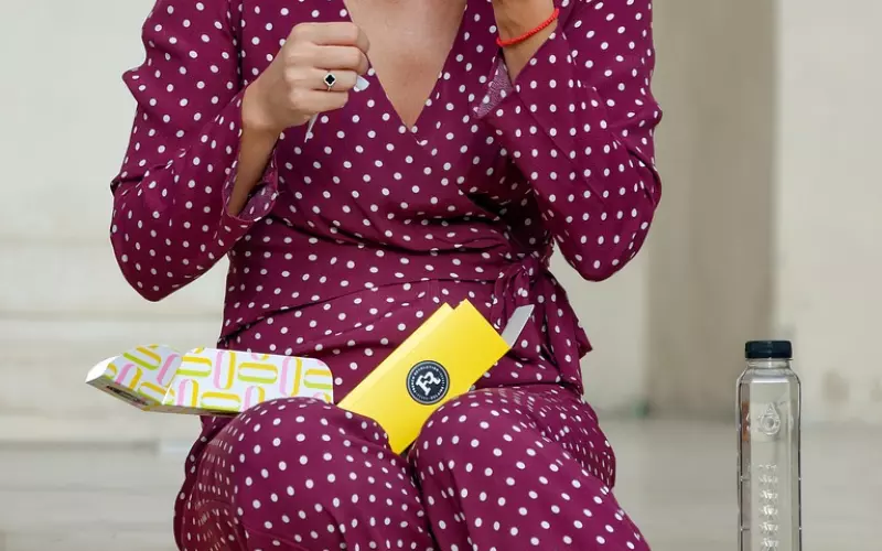 挽回水瓶座男朋友攻略秘籍？不吝啬自己的赞美的话，水瓶男很吃这一套