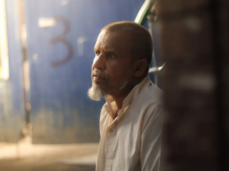 挽回男友技巧：男友嫌我烦人提分手，我该怎么挽回男友。