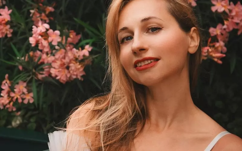 分手后挽回男友的绝招：做个高情商女人，优雅挽回男友