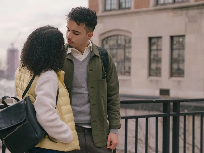 分手后挽回男友的绝招：男友觉得我们三观不合要分手，这样做挽回