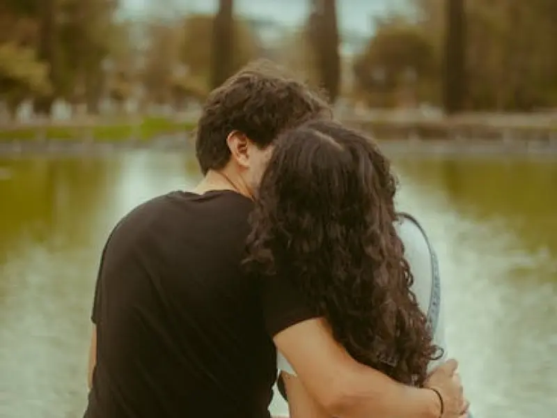 挽回男友的技巧：男友分手后还能挽回的表现，挽回男友怎么做？