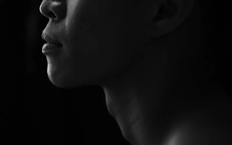 挽回男友技巧：分手后拉黑的男人心态分析