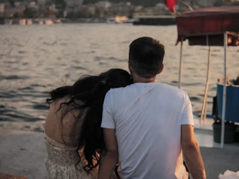 挽回老公的技巧：老公跟别人暧昧，如何挽回老公的心