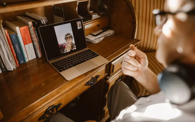 异地恋挽回直接去见面挽回(异地恋真性分手怎么快速的挽回)