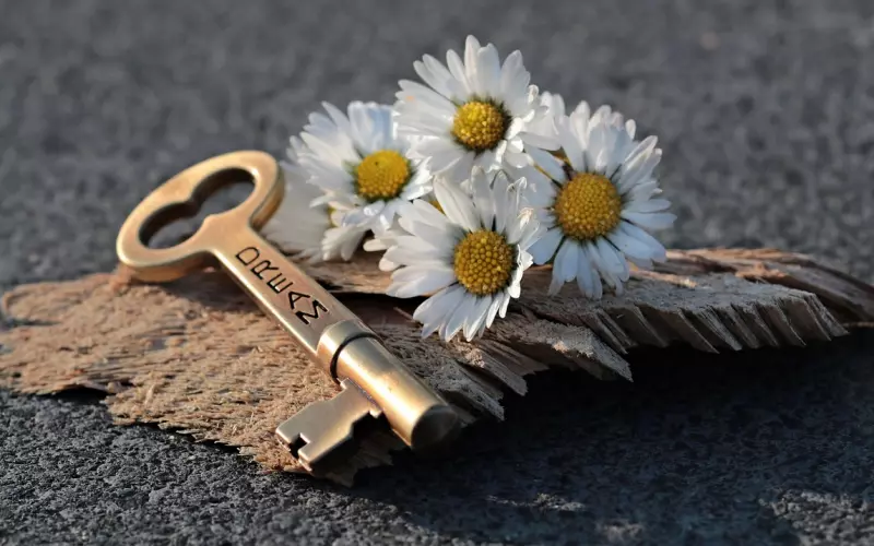 挽救爱情要趁早 识别男人变心的4个征兆