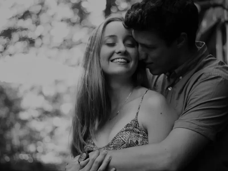 挽回男友的感情：被男友说“烦”想挽回他，请打好这三张“牌”