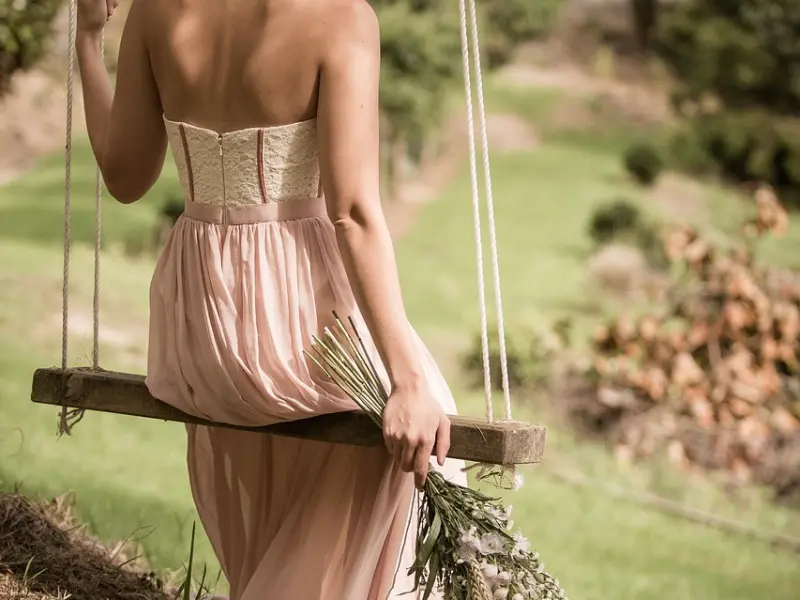 挽回男友：女生太作感情没了，我该怎么办？