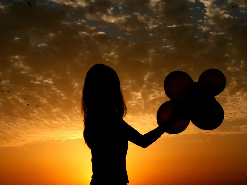 挽回女友：女友总是欺骗我，我要不要和她继续下去