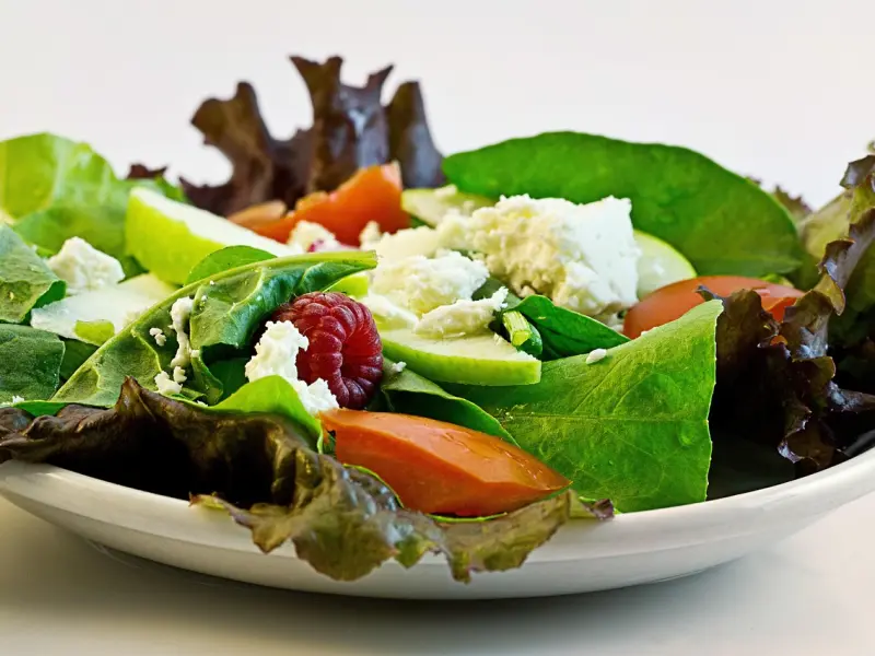 挽回女友：前任快要结婚时加我微信，和我聊减肥产品