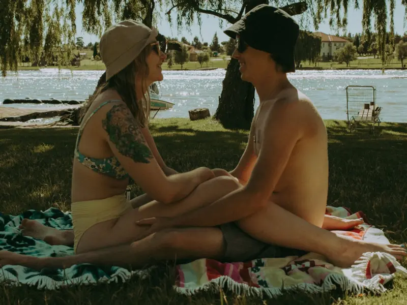 挽回女友：女友对我不冷不热，我要怎样继续呢？