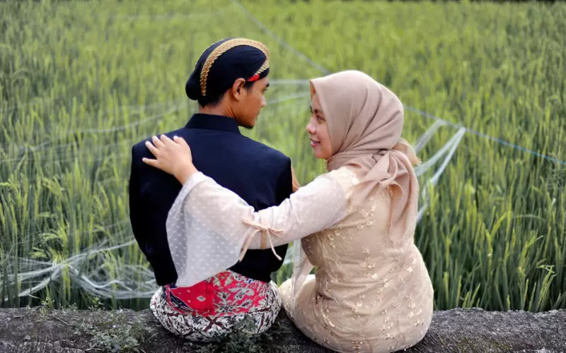 挽回男友：当该不该复合成了句子