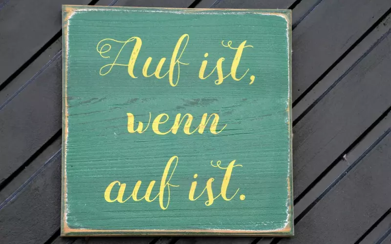 挽回男友：分手后一个人伤感说说