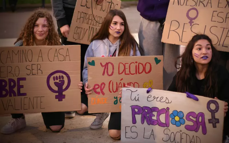 挽回死心的男友，恋爱是平等的，首先你要学会尊重