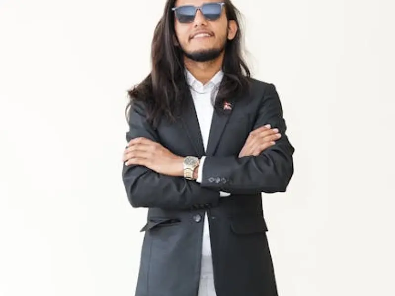 送给你，那个走进我心里却没留在我身边的人。