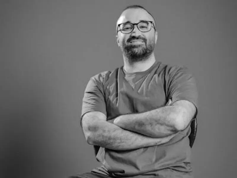 分手后挽回男友招数：挽留射手座男友的心，激发射手男的保护欲