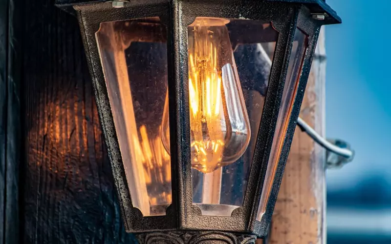 关了灯，夫妻间”舒服的3个小动作，你肯定做过！