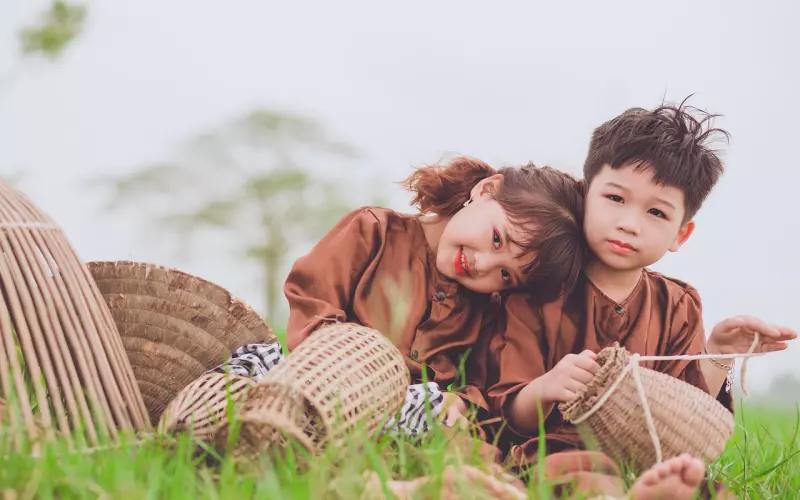互有家庭的两个人，彼此相爱了，或许这样做才是明智之举