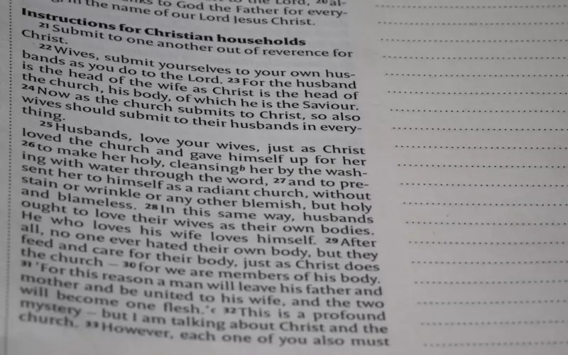 出轨男什么情况下结束婚外恋(大家对出轨男人婚外情的看法)