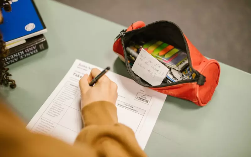 了解出轨原因该如何有效挽回婚姻(出轨被发现如何挽救婚姻)