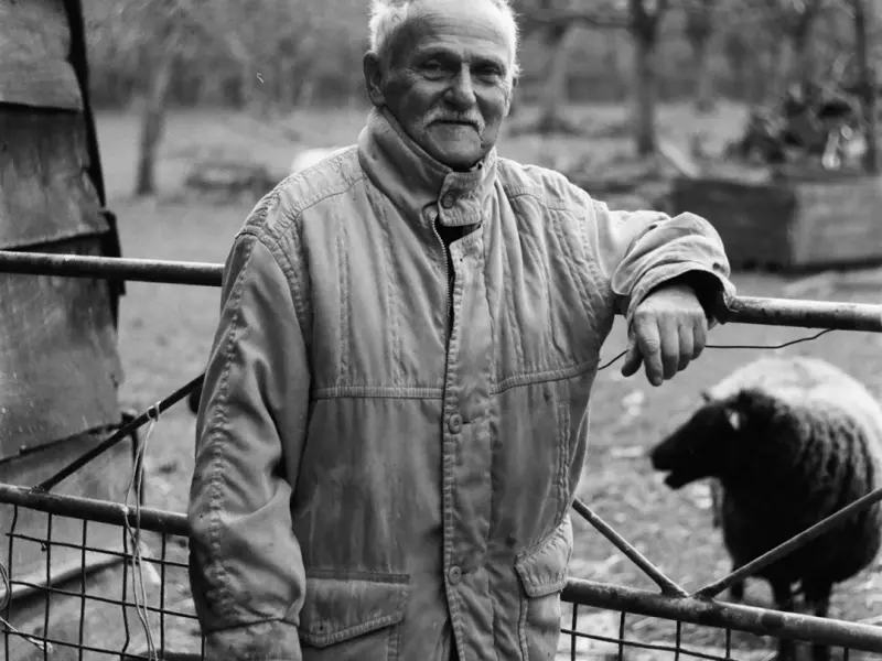 非常走心伤感的心情说说句子，句句触碰泪点，穿透人心！