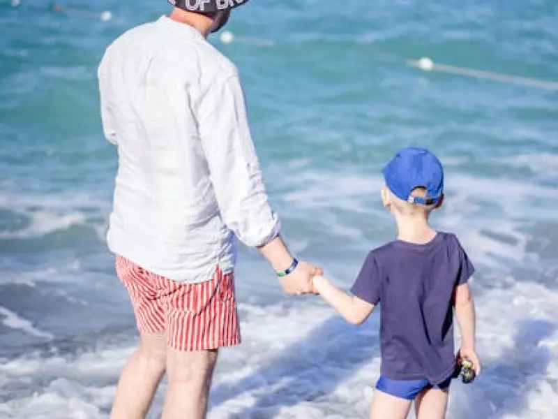 想分手，又不舍得  |  隔壁老王