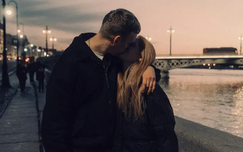 挽回男朋友途径：分手了还爱着前男友，该怎么挽回