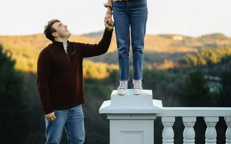 挽回老公的方法：发现老公出轨了，我该怎么做才能够挽回老公的心？