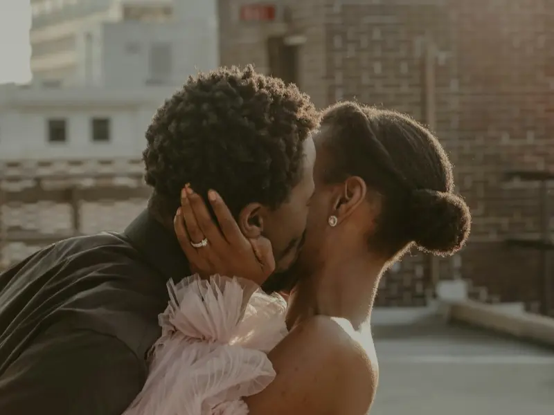 因为女友不信任导致我们分手，我该怎么去挽回她