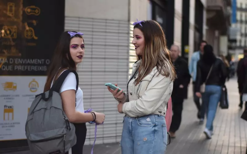 一直在说男女平等，最后平等了吗？这个无法做到真正完全的平等吧！最重要的是尊重！