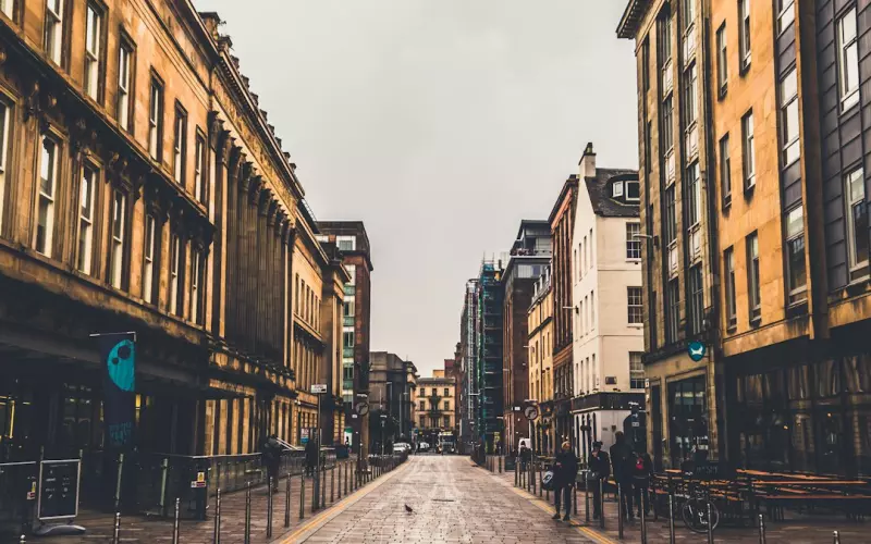 男人出轨的表现和征兆有哪些(男人出轨有什么征兆和表现)