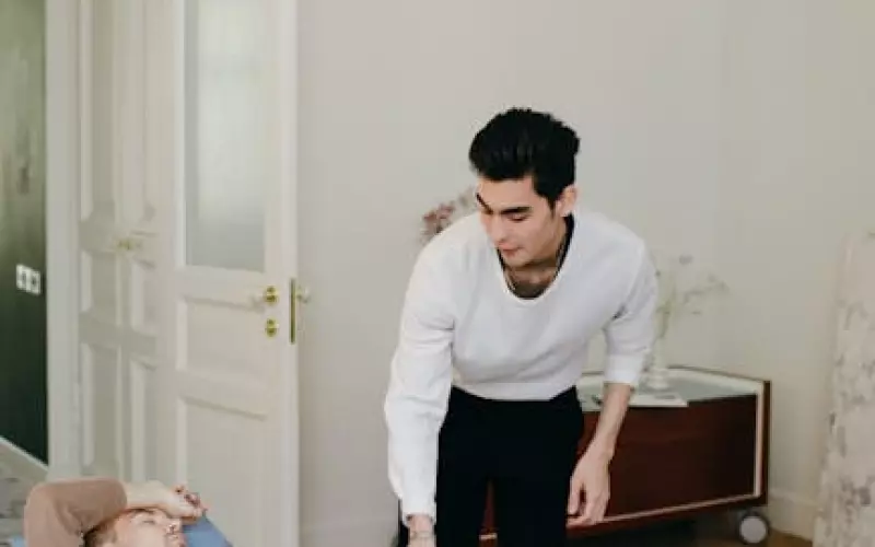 男人出轨的表现和征兆有哪些(揭秘男人出轨的八个典型表现)