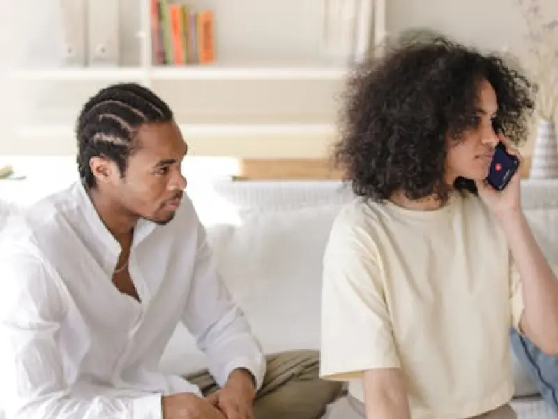 老公有外遇都有什么表现