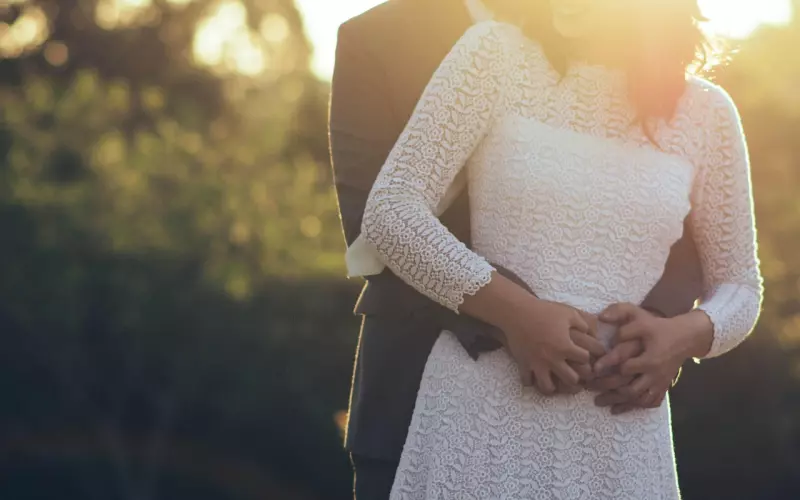 分手后男人还爱你的表现有哪些？