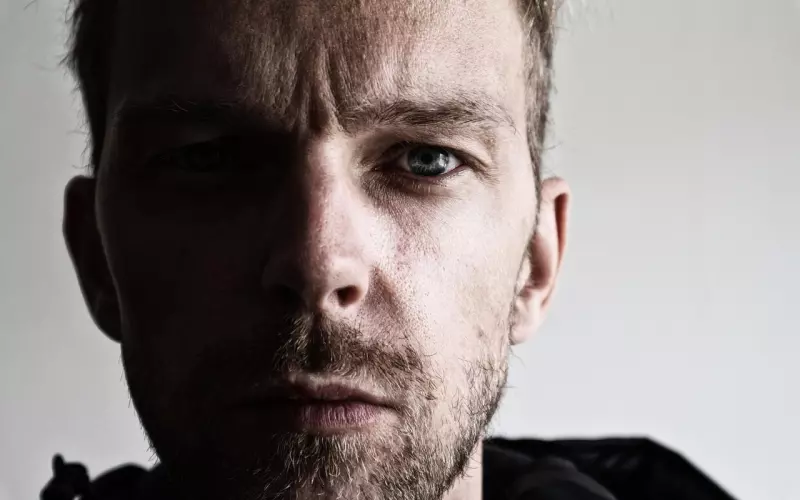 分手后男人后悔的表现有哪些