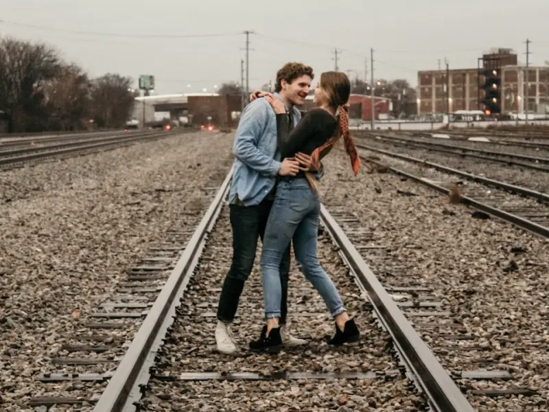 男友想复合有哪些表现？水瓶男会做的是这几点