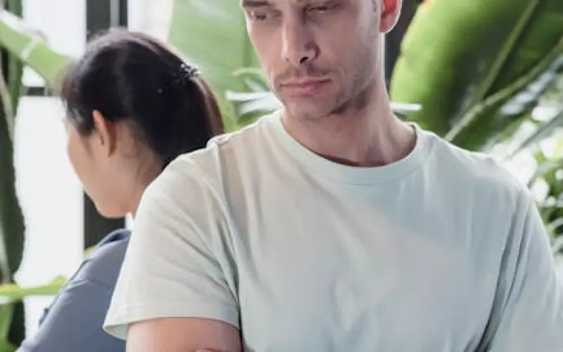 前男友还爱你有哪些表现