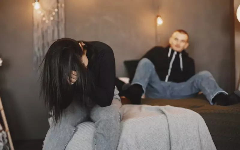 男人出轨的症状表现有哪些(女人精神出轨早期症状)