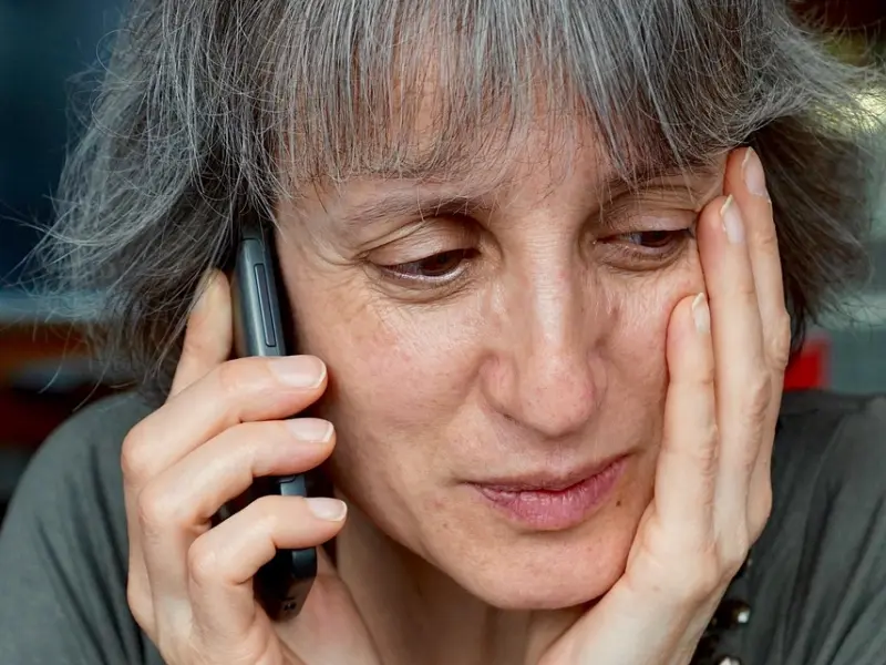 异地恋的情侣，怎么做才不容易分手？听听这几个过来人的劝告！