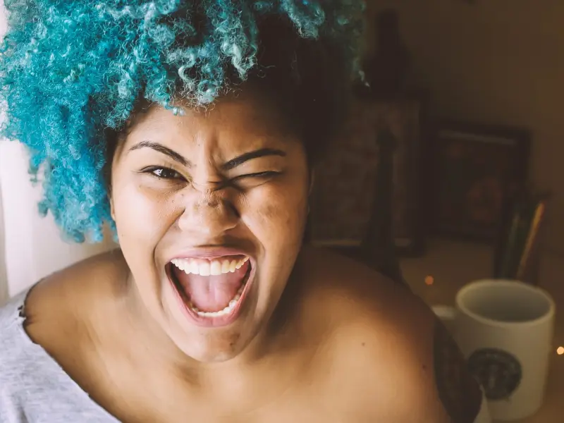 能牵住男人的从来都不是妥协，你才是主心骨，教你三招让他主动缴械投降