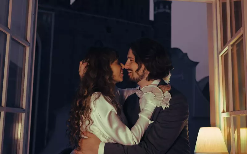 婚外情出轨者究竟爱的是什么(出轨女人为什么难断婚外情)