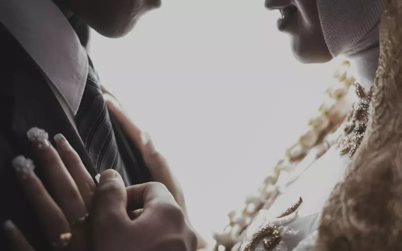 已婚女性是怎么看待无性婚姻(没有真爱的婚姻有必要维持吗)