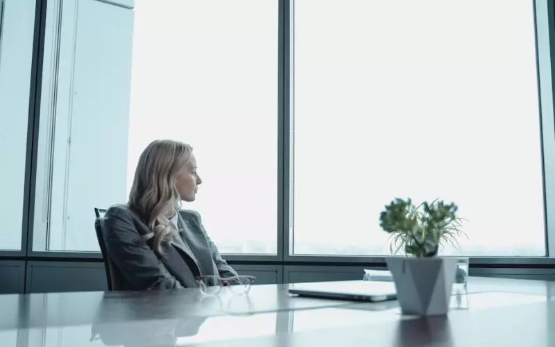 女人一旦有了婚外情是什么想法(女人如何处理婚外情中的内疚心理)