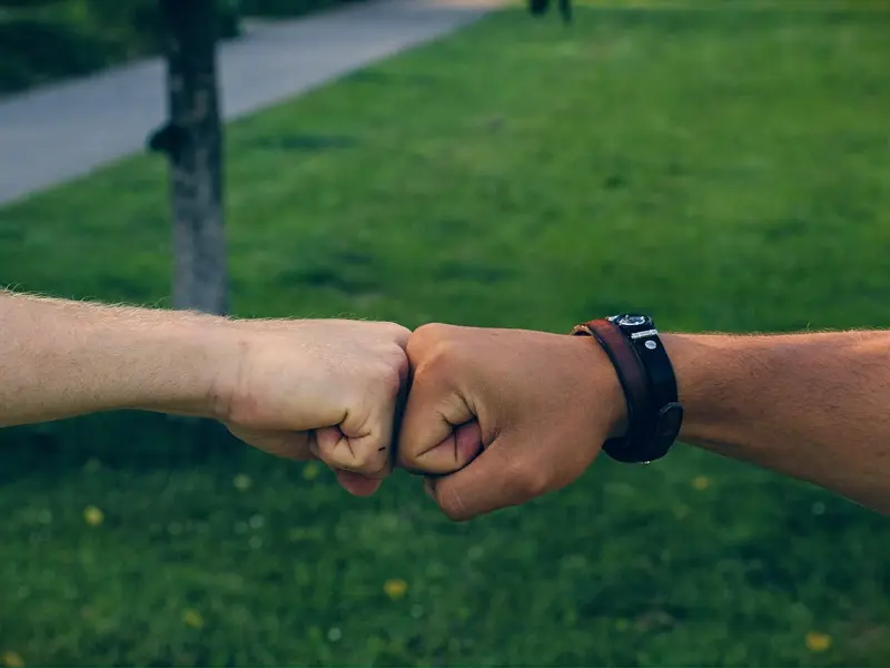 你认为男女之间暧昧与友谊的界限是什么？