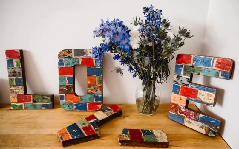 分手后男友把我拉黑说明什么？